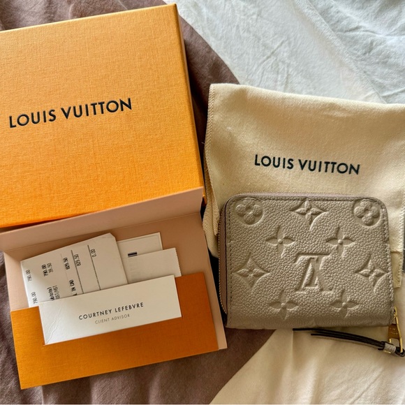 Louis Vuitton Zippy Coin Purse - Picture 2 of 8